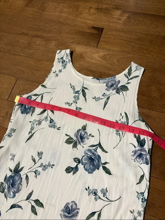 Vintage Sleeveless White Floral Midi Dress with Blue Rose Print - Picture 3 of 5